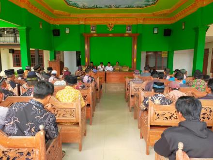 Penyaluran Insentif RT dan RW